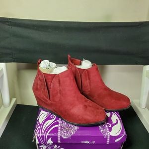 CAMBRIDGE Womens Chelsea Stretch Wedge Ankle Boot